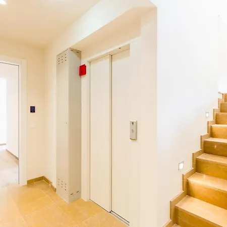 Cintet 22 Vive En El Casco Antiguo De Apartament
